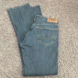 Signature by Levi Strauss jeans 28x34